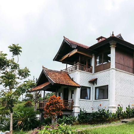 Girihill Farmhouse Munduk  Luaran gambar